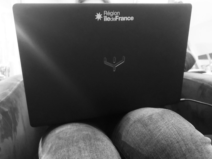 Ordinateur portable offert par la région Ile de France.